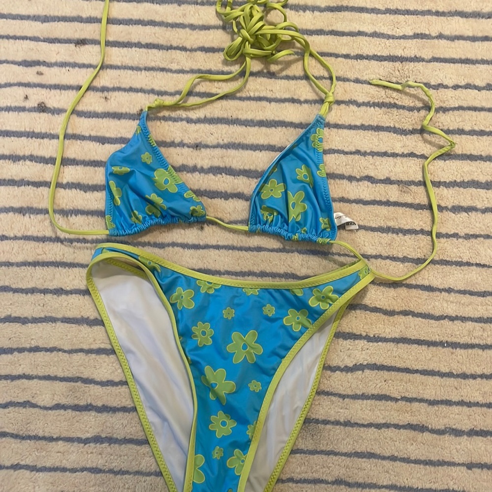 worn 2 times heavy manners swimsuit